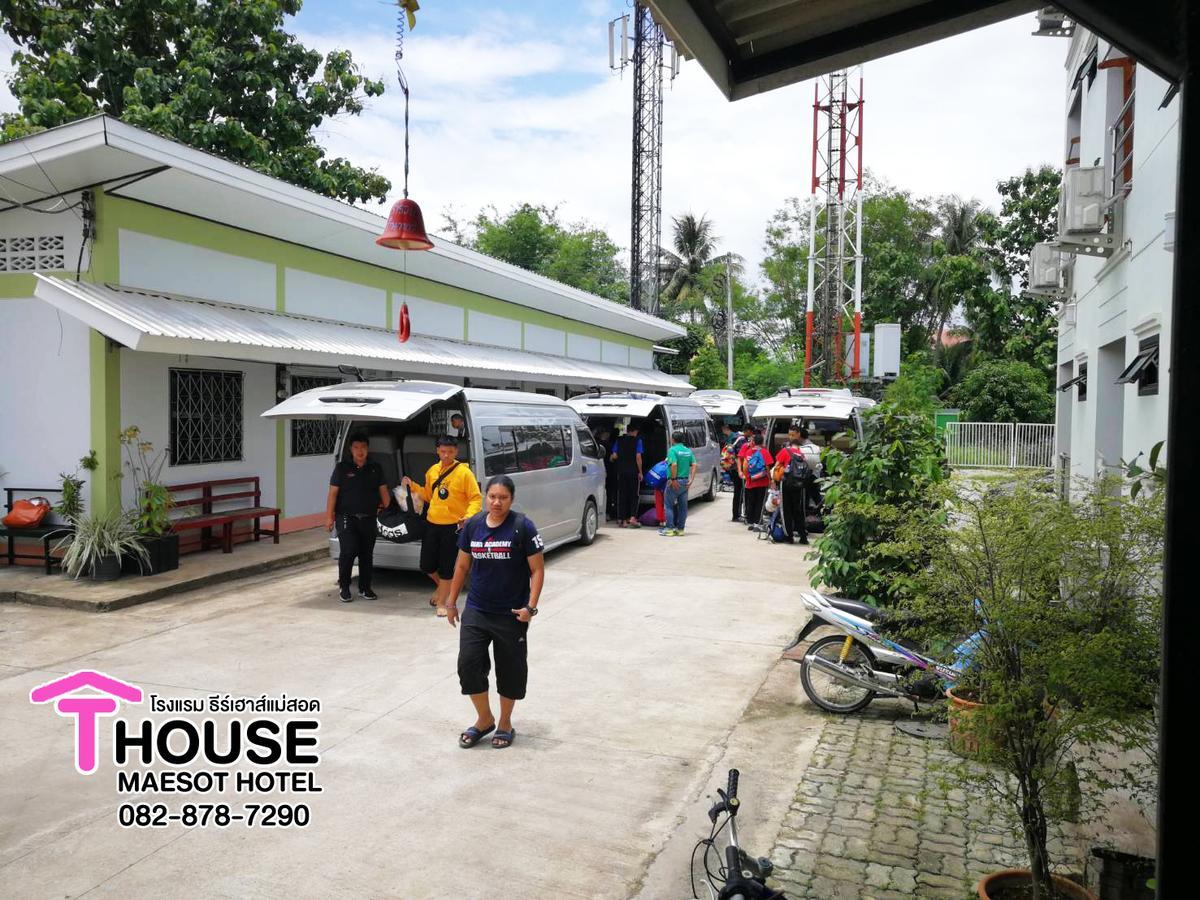 T. House Mae Sot Exterior foto